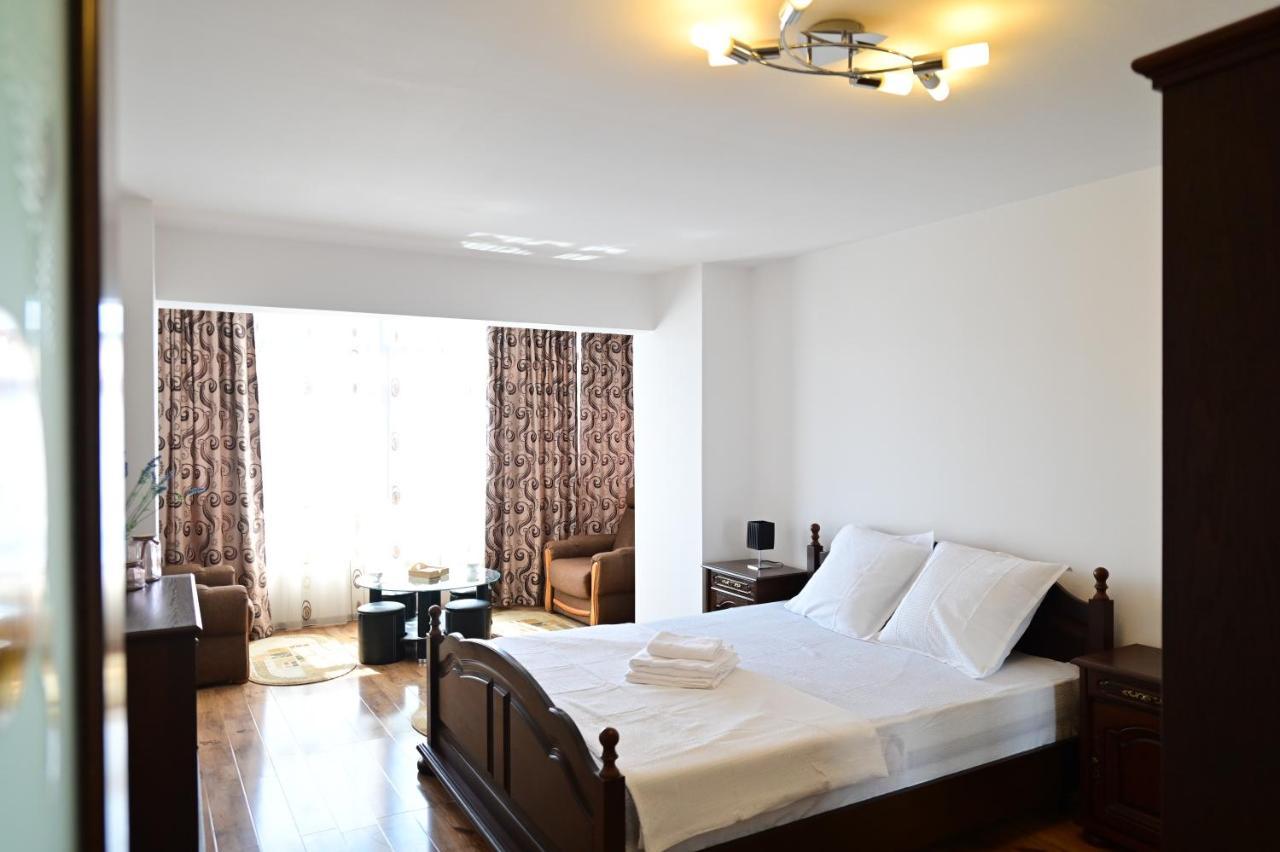 Vacation Apartment With Free Parking Sibiu Exteriör bild