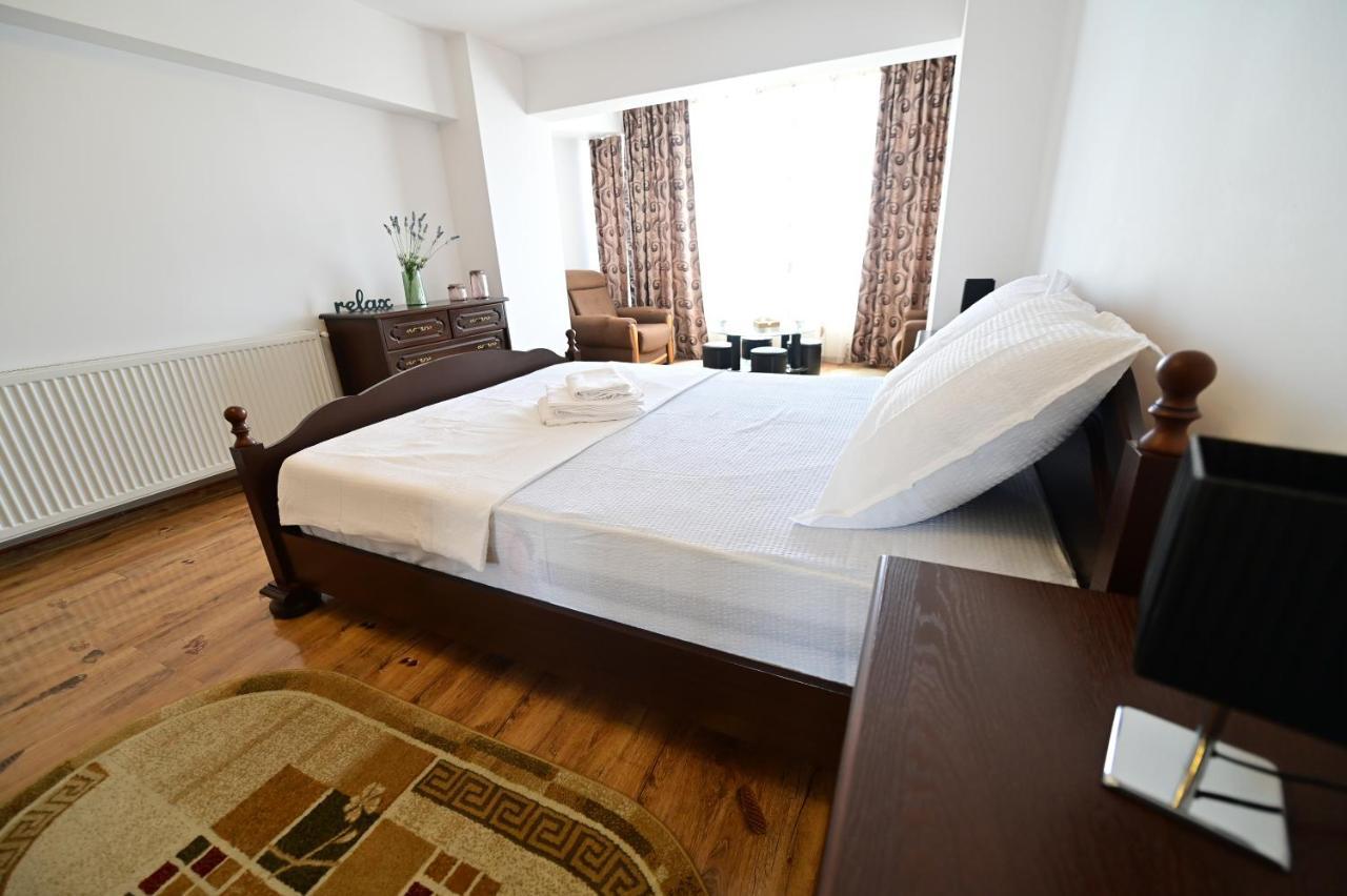 Vacation Apartment With Free Parking Sibiu Exteriör bild